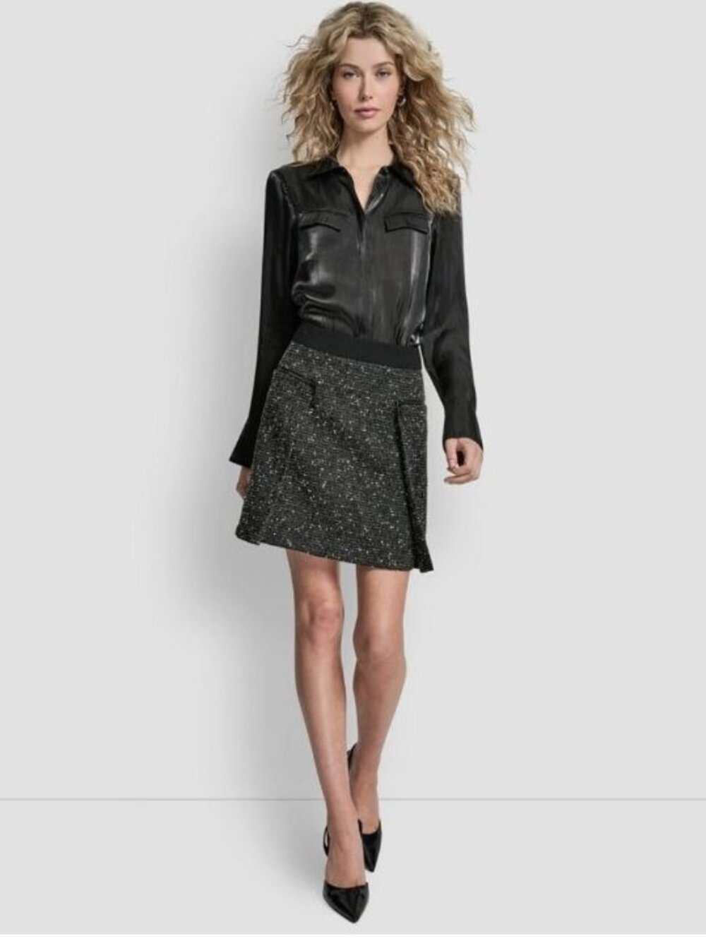 $89 DKNY Women's Pleated Mini Skirt Size 8